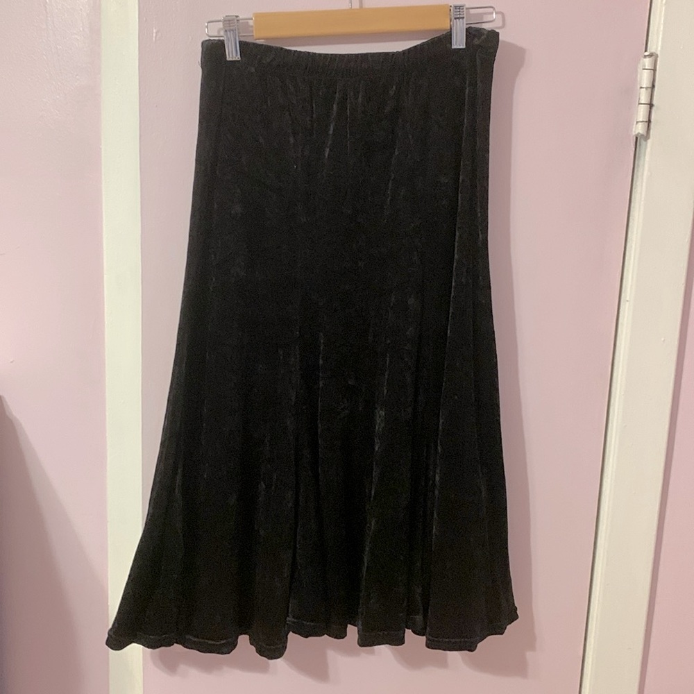 3/25$ Velvet tulip skirt goth
